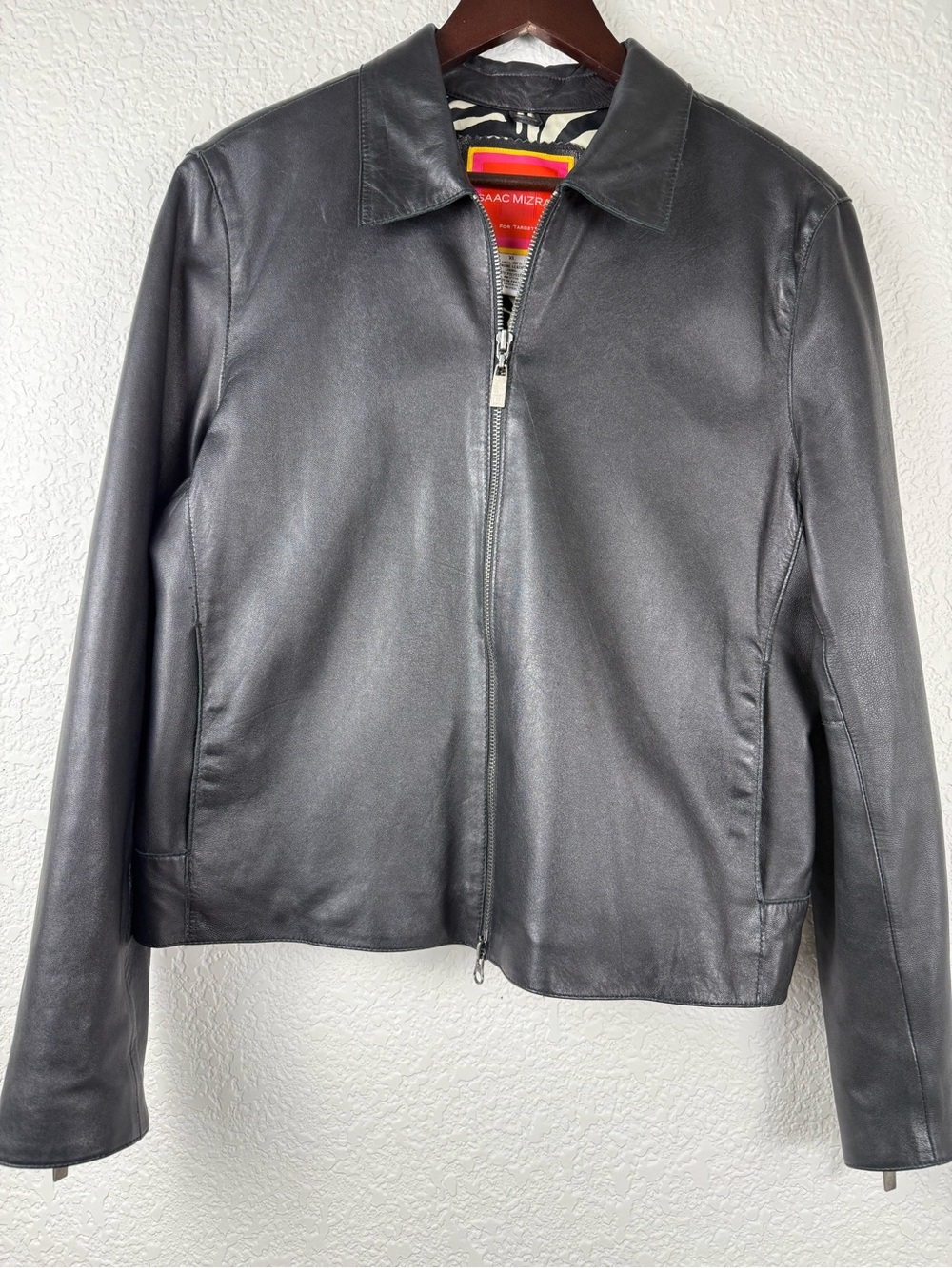Isaac Mizrahi Genuine Leather Jacket | Zebra Lining | Zip Front | Black | XL - Picture 2 of 11